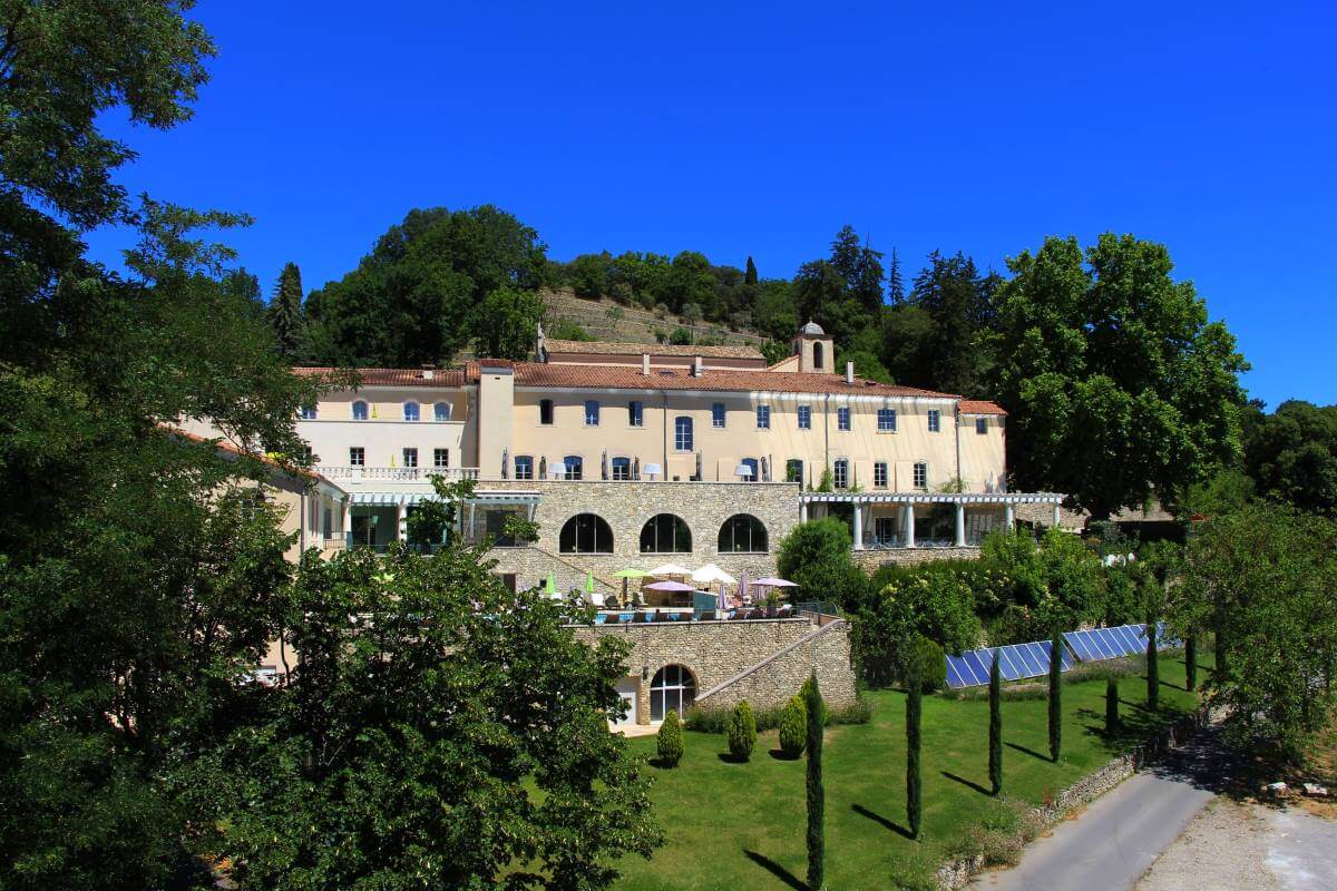 Haute Provence, Mane, Couvent des Minimes, l'Occitane en Provence.