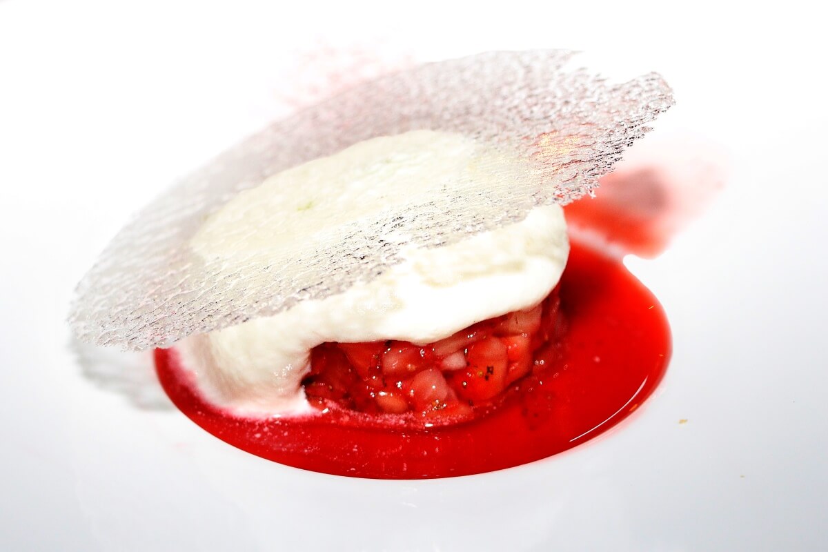 France, Provence, Avignon. Clément Meffre,chef pâtissier.Etoilé Michelin.