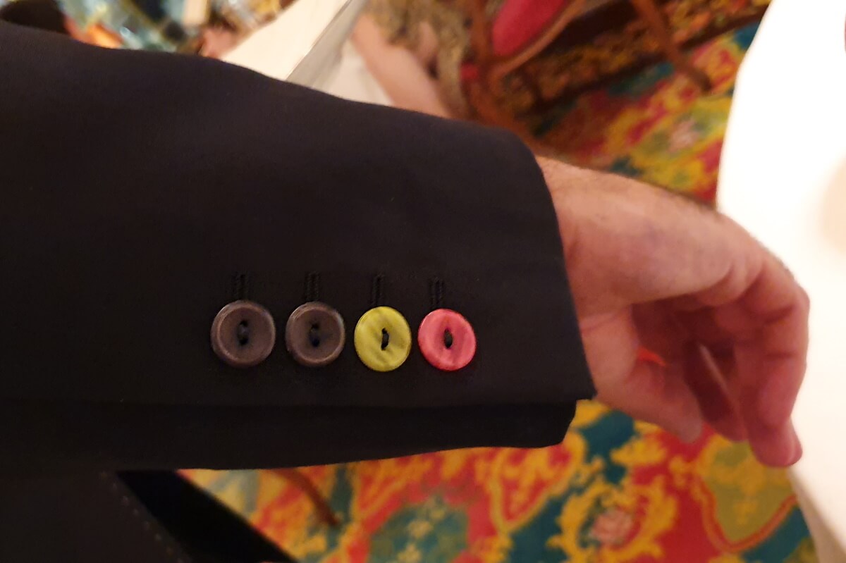 France, Côte d'Azur, French Riviera, Nice, Hôtel Negresco, le Chantecler, deux étoiles, boutons de manchettes des serveurs.